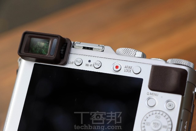 Panasonic LX100 評測：4/3 強悍大尺寸感光元件、F1.7 大光圈隨身機
