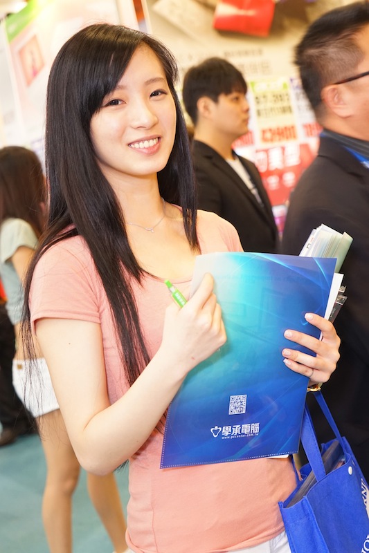 2015 春電 ShowGirl：學承&巨匠 學電腦也吸睛