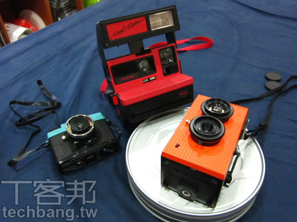 打破行規的時尚隨身機：Canon IXUS 300 HS | T客邦