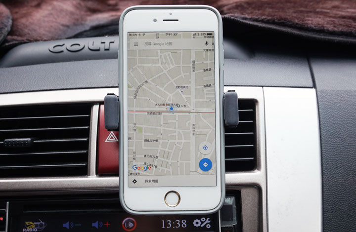 打造 精品級 Iphone週邊 Moshi Car Vent Mount 便攜車架與 Car Charger Duo 車用充電組給你高質感車用配件新體驗 T客邦