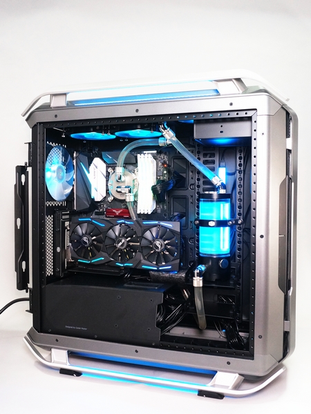 Сборки edition. Cooler Master c700p сво. Корпус Coolermaster Cosmos c700p + сво. Кастомная водянка Cosmos c700m. Корпус Thermaltake Cosmos 600.