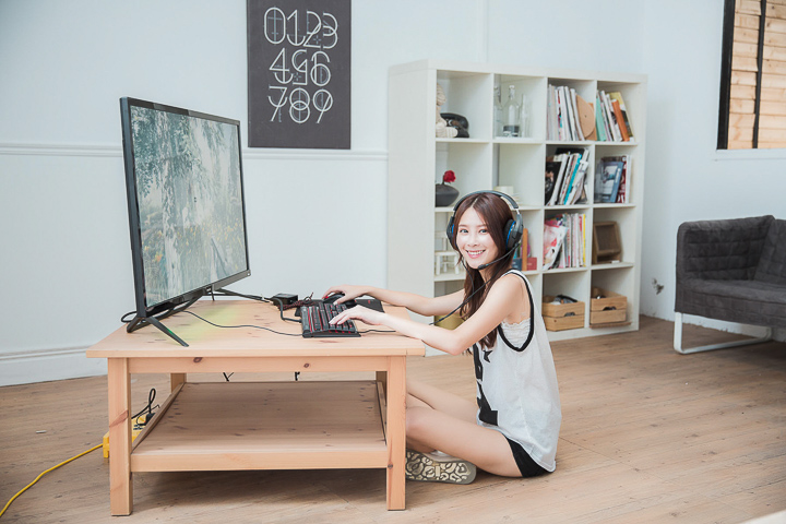 4K HDR 超高解析,流光溢彩美麗視界,Philips 液晶顯示器 436M6VBRAB 亮眼登場