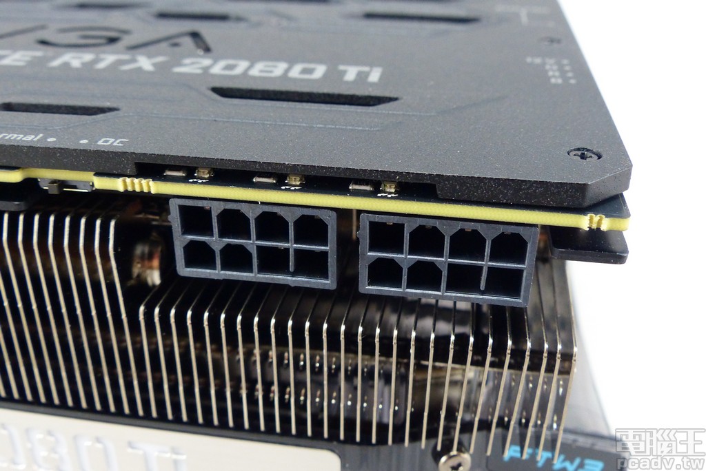 GeForce RTX 2080 Ti FTW3 Ultra Gaming 须要 2 个 PCIe 8pin 辅助电源输入
