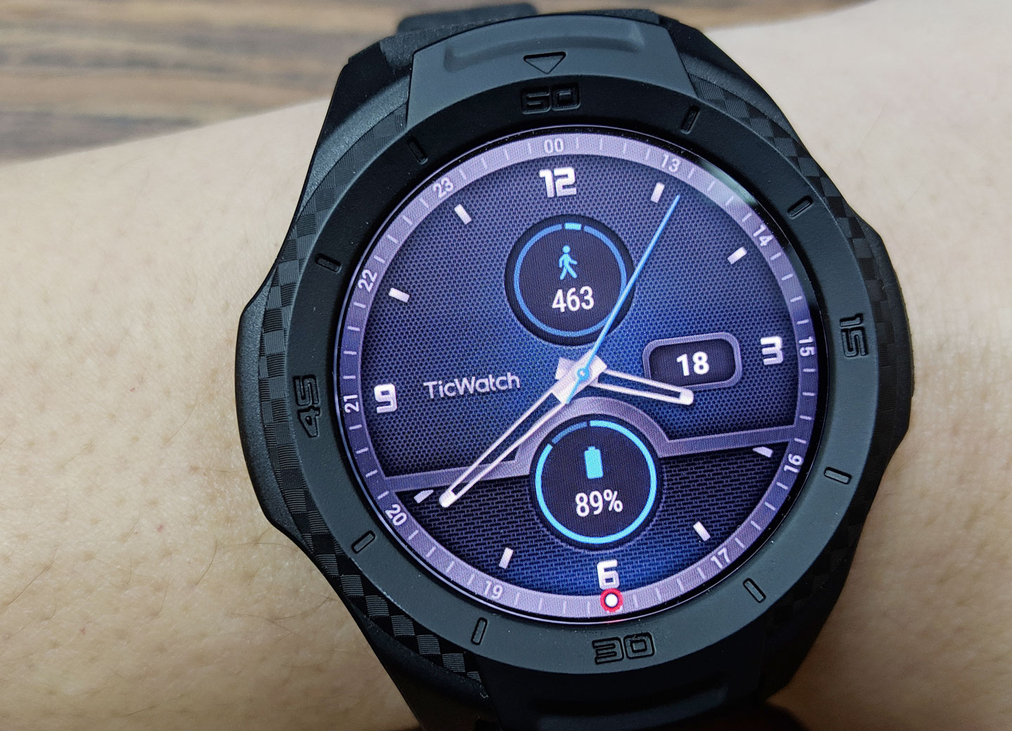 入門價位卻擁有強悍軍規與完備偵測功能的運動手錶 Ticwatch S2 開箱與使用心得 T客邦