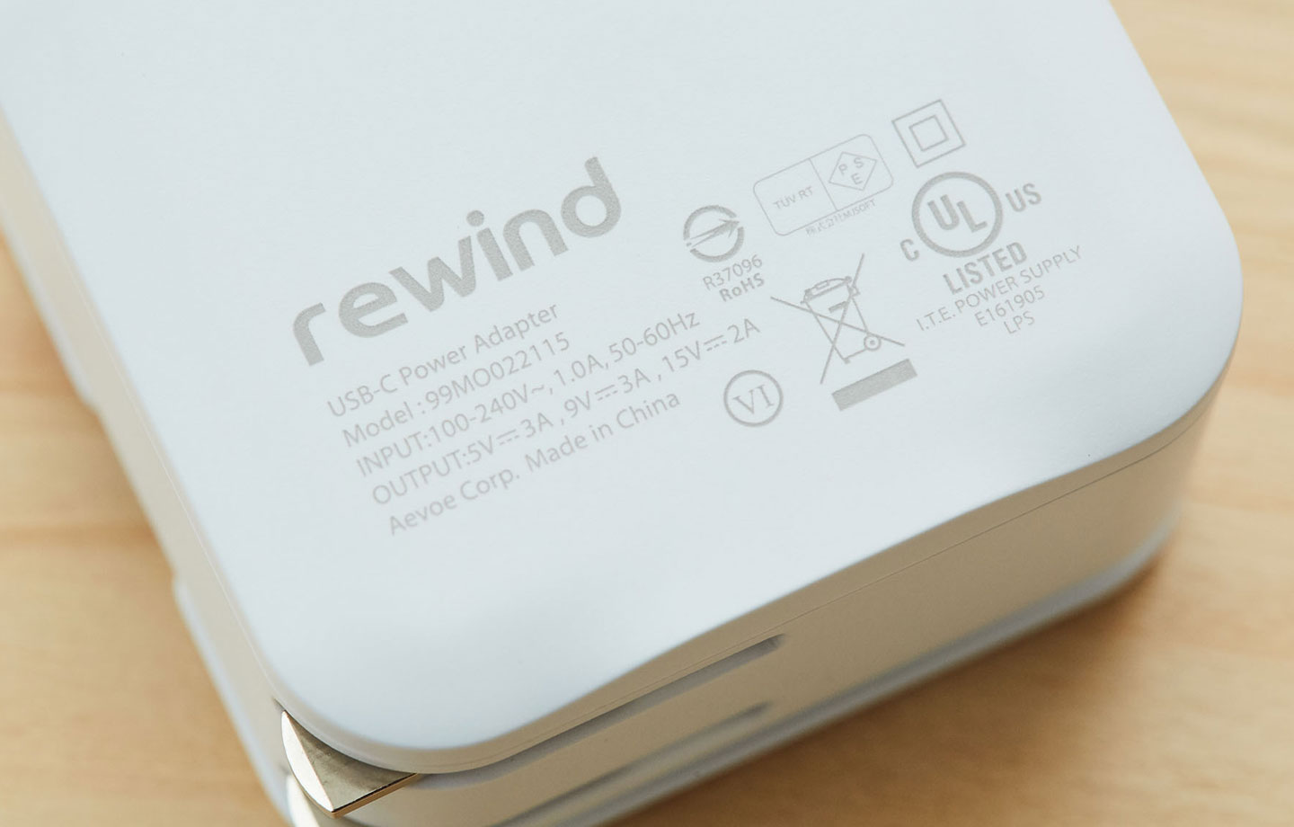 Iphone 快速充電的黃金組合 Moshi Integra 強韌系列充電線 Moshi Rewind C 充電器實測 T客邦