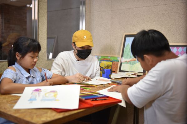 LINE原創市集攜手兒福聯盟 推出首組暖心公益貼圖