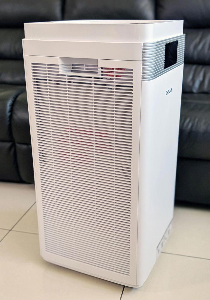 G-Plus Pro 1000 採用了左右兩側入進風設計，因此濾網共有兩組，在外殼則採用網格式設計，以強化進風的效率。