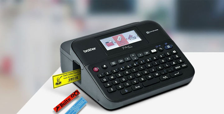 市面上的標籤機形式非常多，有可單機操作的，也有可透過連結電腦或手機使用的，功能與特色各有不同。