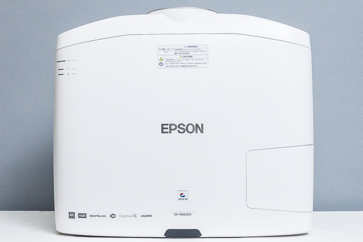Epson旗艦4K劇院投影機EH-TW8400：還原真實色彩、再生細膩層次，重現影院效果