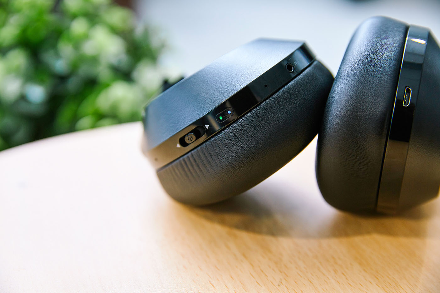 搭載Android TV 9.0系統，支援語音搜尋，ISF畫質表現，Philips 55PUH7374 大型液晶顯示器