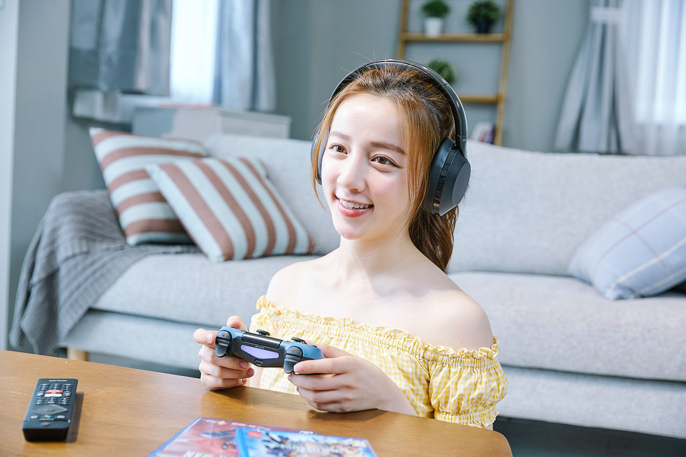 搭載Android TV 9.0系統，支援語音搜尋，ISF畫質表現，Philips 55PUH7374 大型液晶顯示器