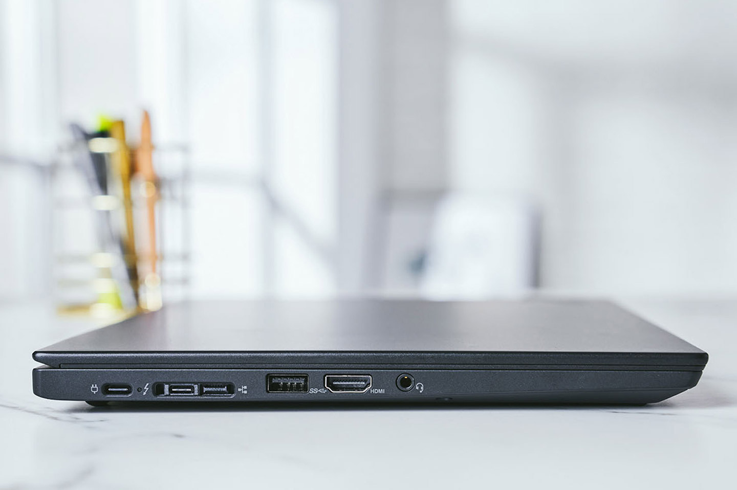 硬體規格升級，兼具效能與輕巧易攜：ThinkPad X13 開箱深度評測！