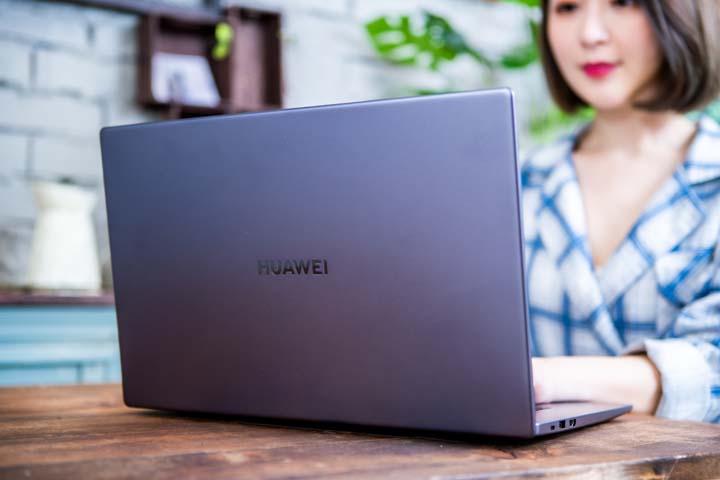 HUAWEI MateBook D 15 NoteBook 美品 クリナップ純正 - www