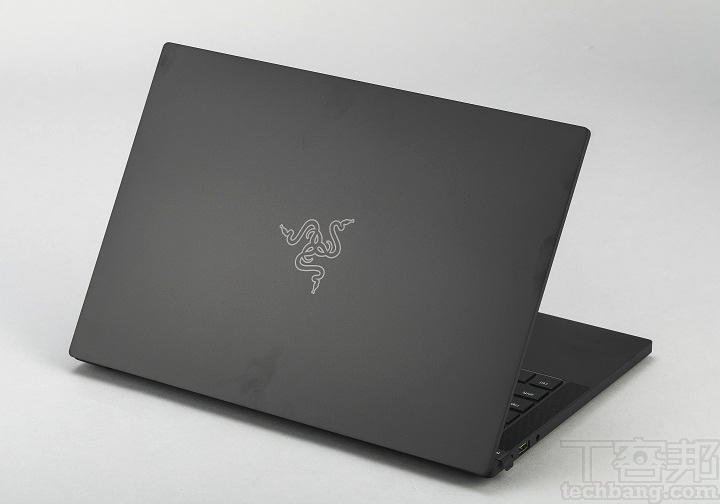 Razer Blade Stealth 13 評測：挑戰最輕薄電競筆電，13 吋配備120Hz