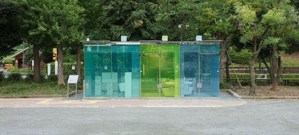 日本透明公廁火了，這些「全球最美公廁」你上過幾個？