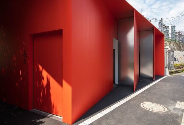 日本透明公廁火了，這些「全球最美公廁」你上過幾個？