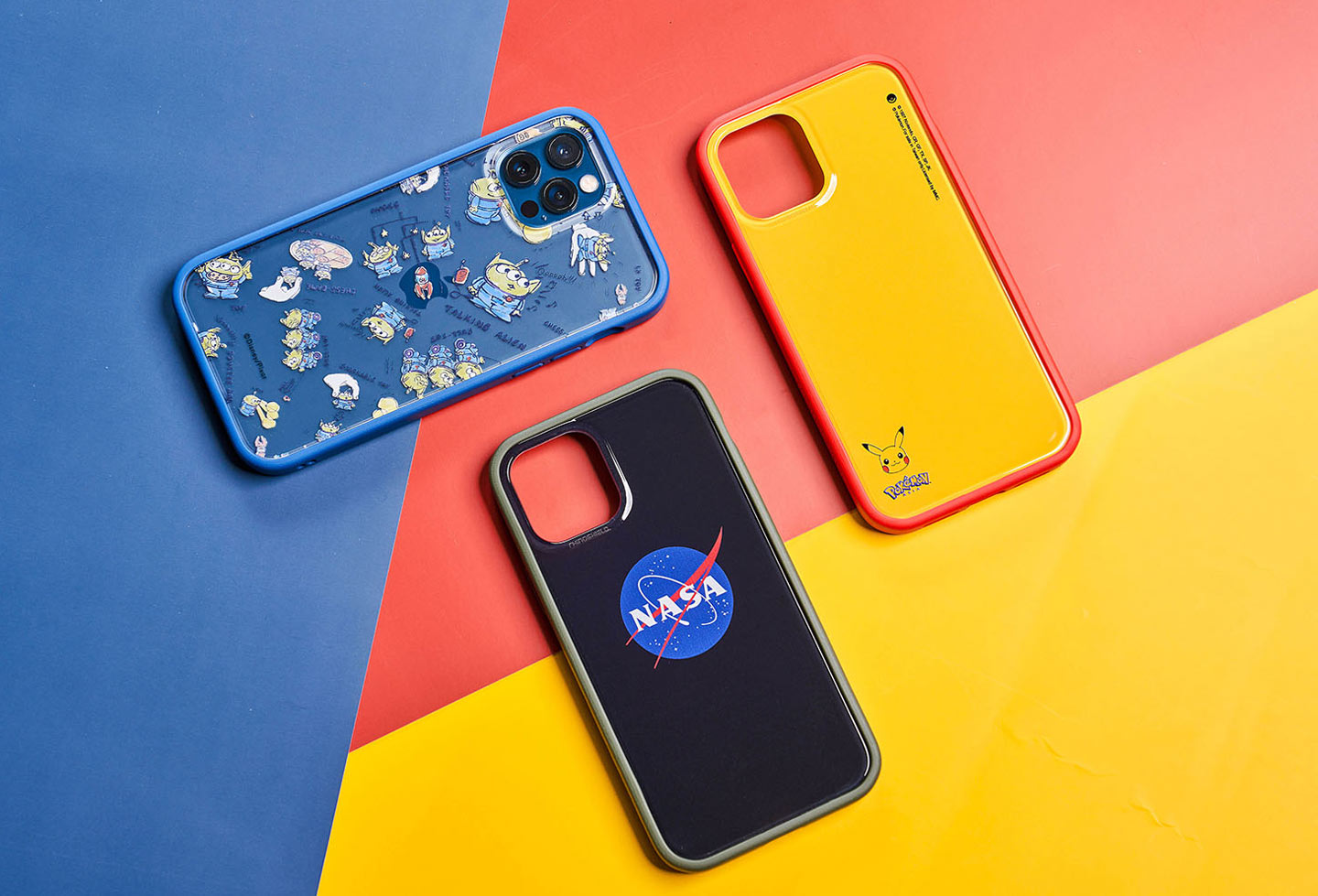 不同顏色搭配了獨特的背板設計。視覺上又讓人有種耳目一新的感受。