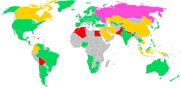 根據維基百科，全球各地對於加密貨幣合法性有著多重標準，顯示綠色「完全合法」的國家逐年增多，但大多仍有著金融上的嚴格限制。