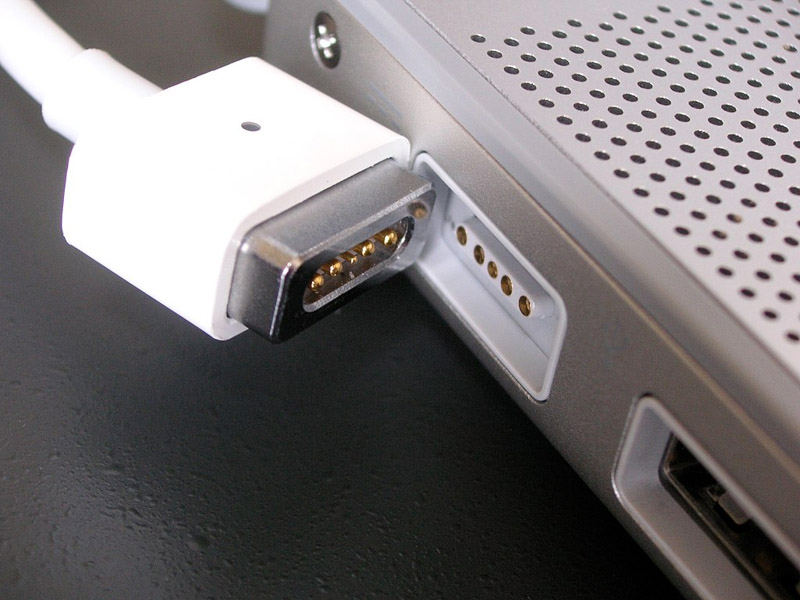 HDMI與讀卡器的回，Macbook Pro 2021對擴充埠市場產生什麼影響？