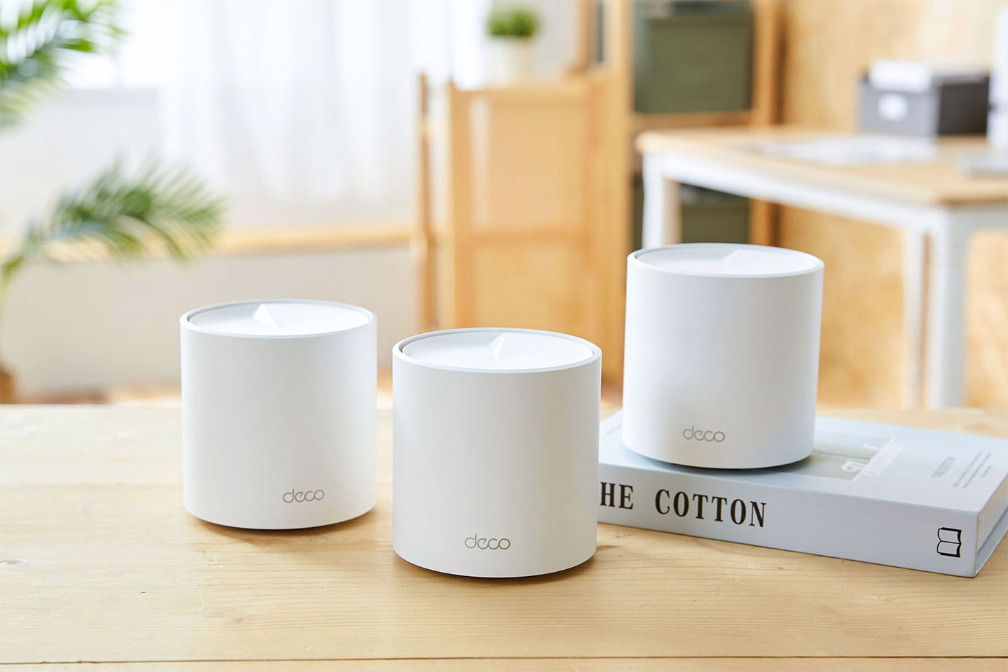 此次開箱的 TP-Link Deco X20 的三包裝版，因此有三台設備。