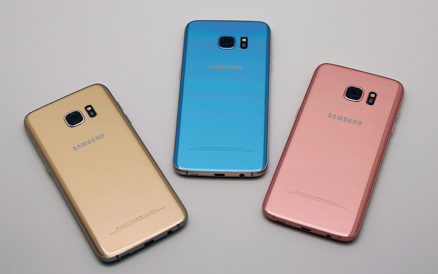 Galaxy S7 系列在相機功能上的進展可以用「大躍進」來形容，當時甚至以「手機界的單眼」自居。