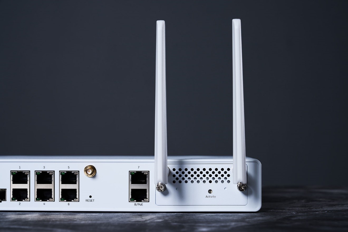 SOPHOS XGS 116 + 4G 行動網路模組的組合可為用戶增加額外的連線備援機制。