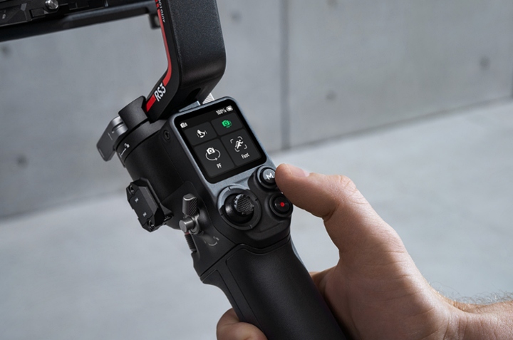 DJI 推出 Transmission 獨立無線圖傳系統、專穩定器 DJI RS 3 和 RS 3 Pro