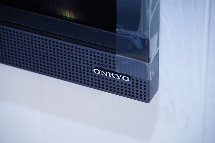 Onkyo 喇是 TCL 高階機種的標準配備。