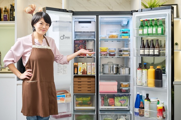 LG InstaView敲敲看門門冰箱更好收納，拯救過年「阿嬤爆倉冰箱」