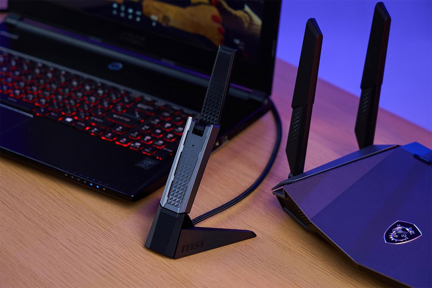 針對沒有支援 Wi-Fi 6 規格的桌機、電， WiFi 6 USB 3.2 雙頻無線網卡讓你能輕鬆升級。