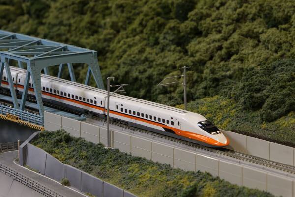高鐵迷注意！PChome 24h購物搶先販售「台灣高鐵700T列車模型全新車號TR33」
