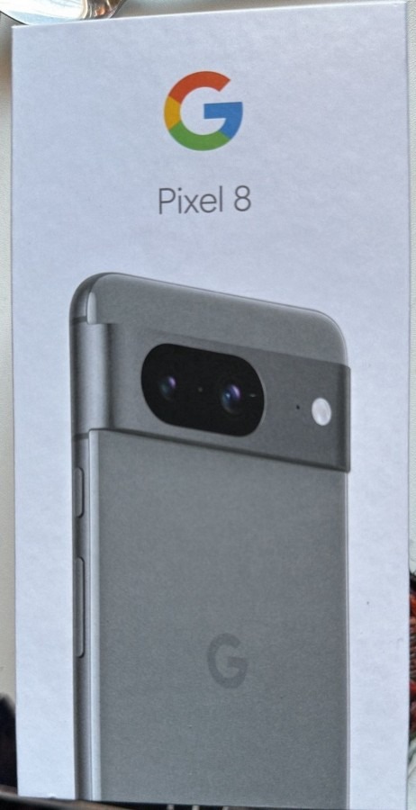 Google Pixel 8 外觀、價格曝光後，現在連零售包裝盒也現身