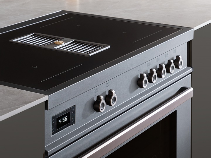 頂級超跑工藝帶進廚房！義大利廚電 Bertazzoni 博塔隆尼 Air - Tec 爐連烤在台上市