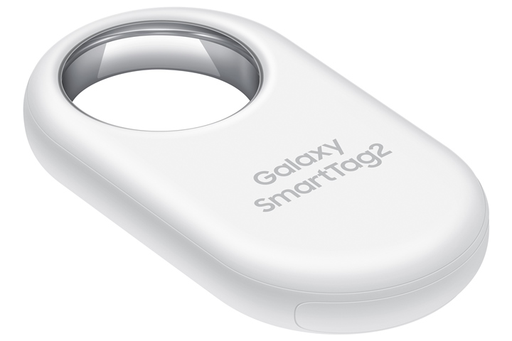 Galaxy SmartTag 2 在研發時考量易用性，故採用全新環形計。大圈金屬環結構增加耐用性，內緣採用金屬材質提升韌性，能牢牢扣住掛環、鑰匙圈配件，也可繫在隨身包和行李。