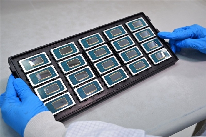 Intel 4製程開始大規模量產，Intel首次採用EUV極紫外曝光技術