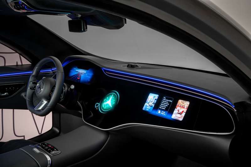 MBUX 虛擬助理」結合生成式 AI 與主動式智慧應用，顛覆人車互動體驗