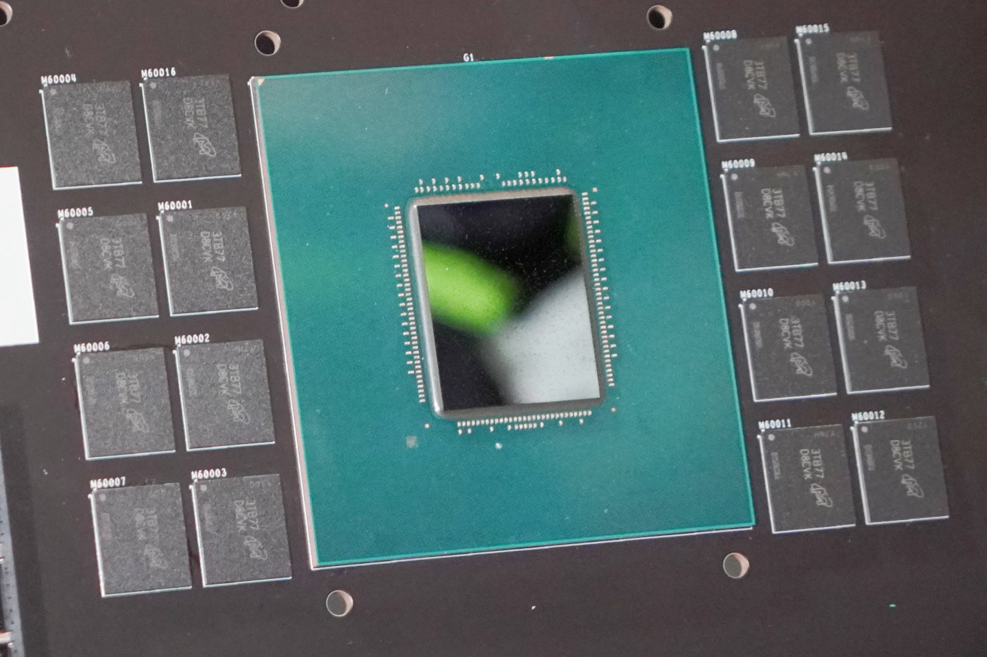 GB200 Superchip上的Grace CPU為已上市產品，採用TSMC 4 N節點製程。