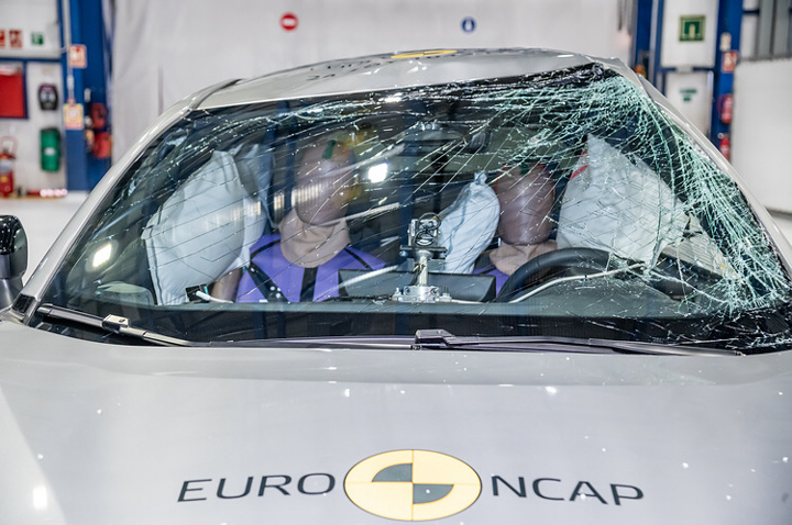 Euro NCAP 公佈最新一批安全測試評鑑結果，包括 NIO EL6、Toyota C-HR 及 Honda CR-V 車型都獲得最高五顆星的成績。