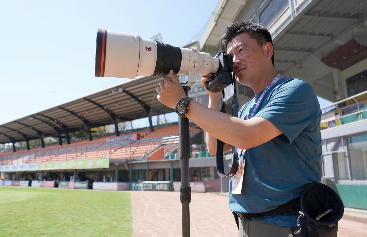 多年來，Sony α 系列相機陪伴游智勝遊走於全球各大體育場館，記錄下精彩的運動賽事。
