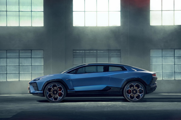 Lamborghini 預計在 2028 年帶來 Lanzador 量產版。