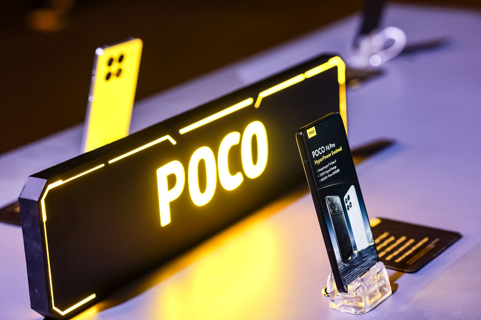 POCO 發表 F6 Pro、F6 性能旗艦，高通 8s Gen 3 處理器新亮相