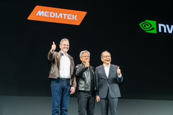 Arm CEO Rene Haas 與 NVIDIA CEO 黃仁勳一同出力挺聯發科技。