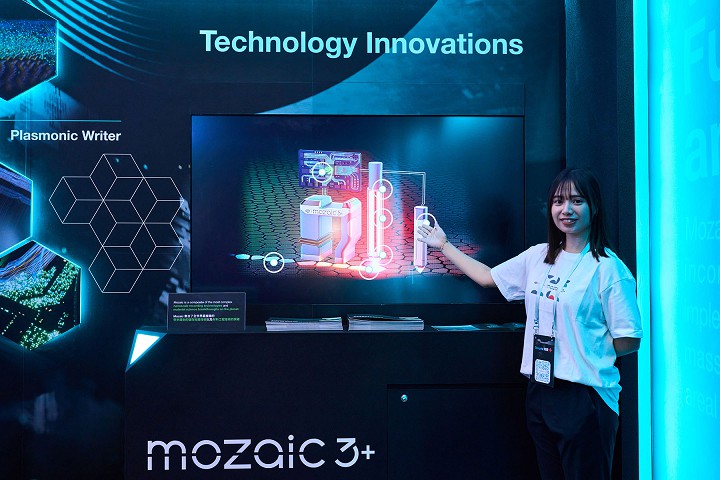 透過觸控電視的互動介面，可以更清楚了 Mozaic 3+ 平台的各個元件功能。