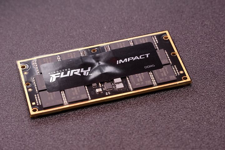 採用 CAMM2 標準的 Kingston FURY Impact DDR5 記憶體。