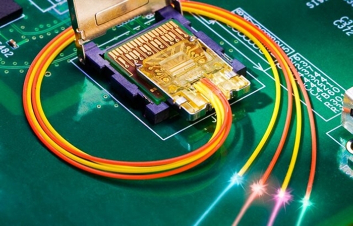 PCIe 7.0首次引入光連接方案，滿血頻寬高達512GB/s