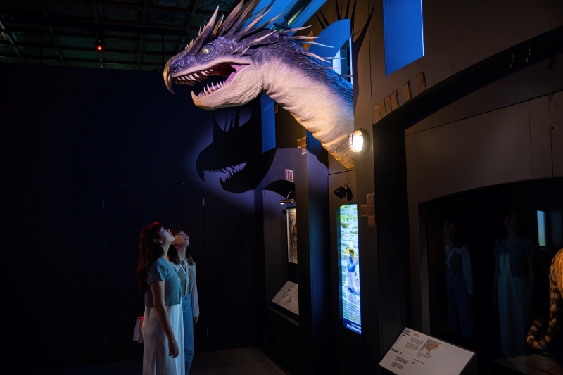 「怪獸與大自然的奇幻世界」開展！《哈利波特》《怪獸》系列電影道具首度在台展出