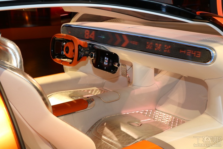 賓士Vision One-Eleven 電動超跑概念車登台亮相！車身細節搶先看、9/14 正式開放參觀
