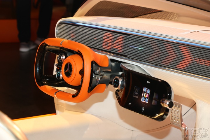 賓士Vision One-Eleven 電動超跑概念車登台亮相！車身細節搶先看、9/14 正式開放參觀