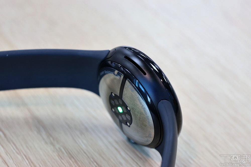 Google Pixel Watch 3 動手玩，Fitbit 健康訓練更完整、續航力微提升、交互應用更多元