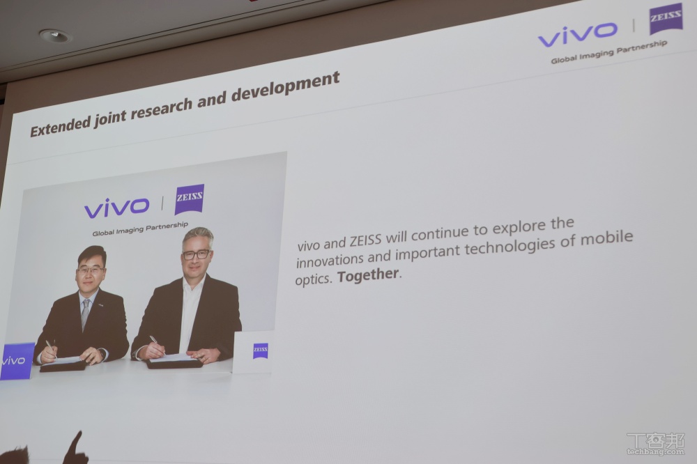 vivo 手機如何拍出「蔡味」？蔡司行動影像負責人揭露合作秘辛